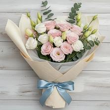 Букет цветов из:  Лизиантусы в Октябрьском Ставропольского края