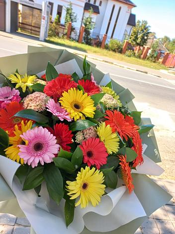 Букет цветов из: Герберы в Октябрьском Ставропольского края
