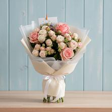 Букет цветов из:  Розы в Октябрьском Ставропольского края