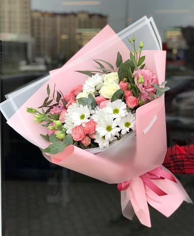Букет цветов из: Розы, Лизиантусы и Хризантемы в Октябрьском Ставропольского края